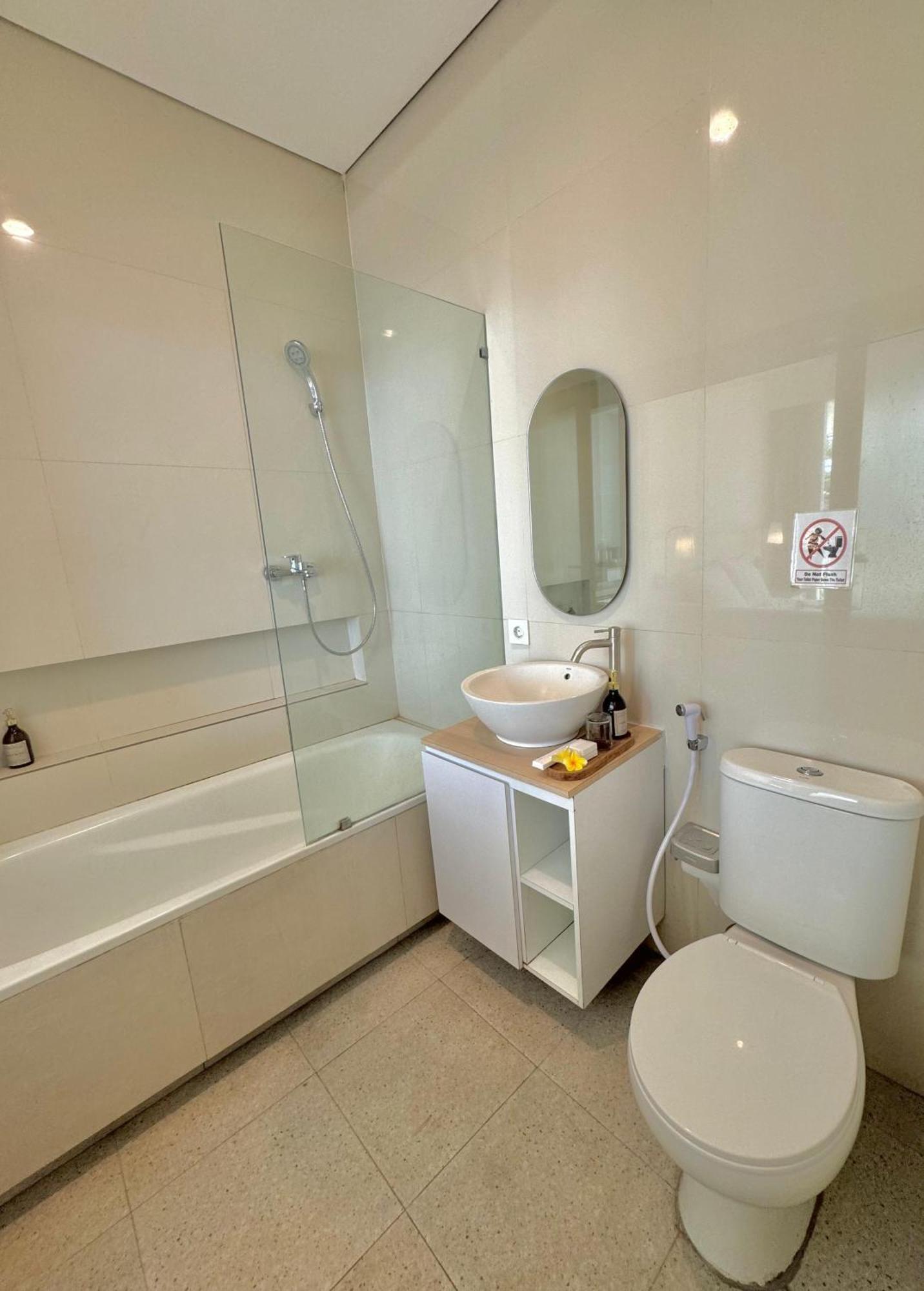 The Hita Apartement Seminyak Esterno foto